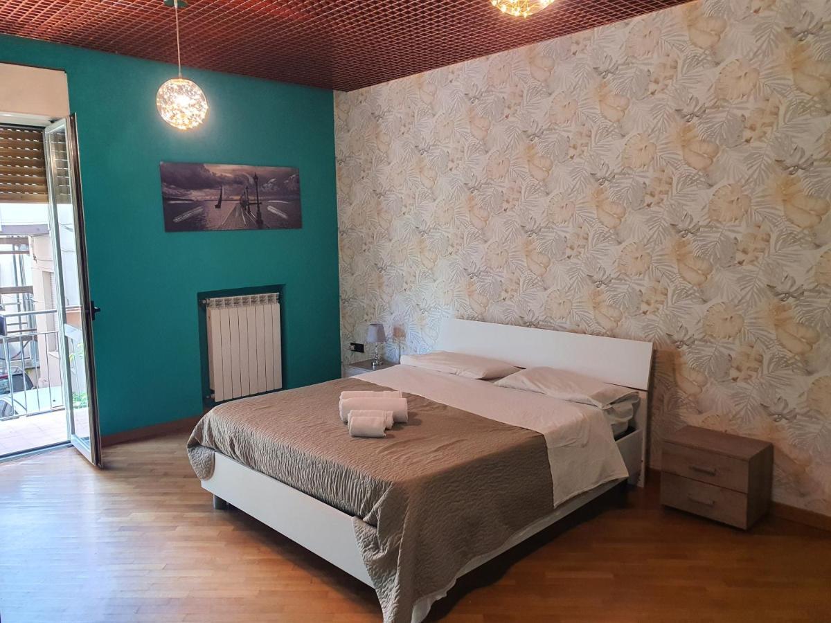 Bed and Breakfast B B Desy Казерта Экстерьер фото